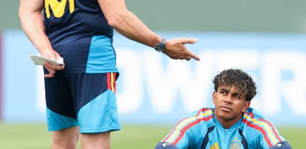 Yamal e Porro poupados; Espanha confirma dupla para final