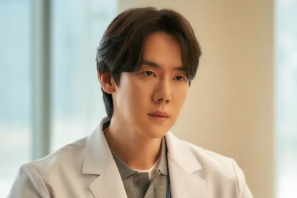 Yoo Yeon Seok: cirurgião perfeito que confunde em The Perfect Lie