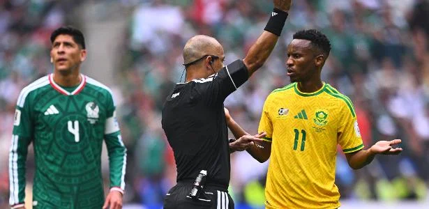 Zwane pega suspensão de 3 jogos e perde continuidade na Copa